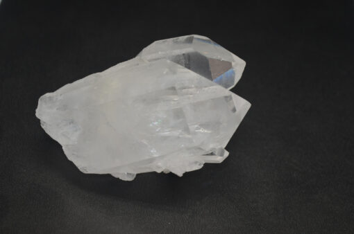 Kvartskrystall fra Brasil 4cm. 12x12x24