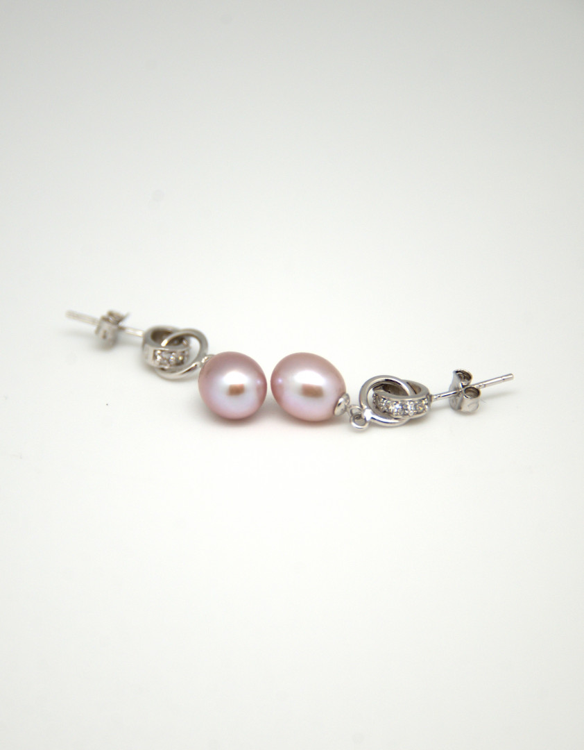 Lilla ørepynt med krystallring