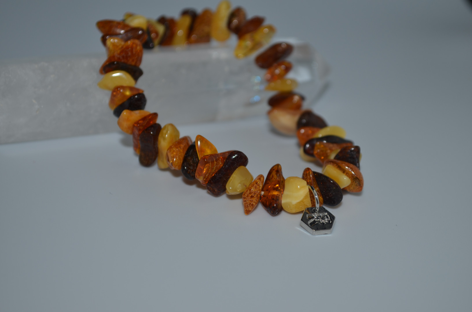 Rav armbånd mørk mix