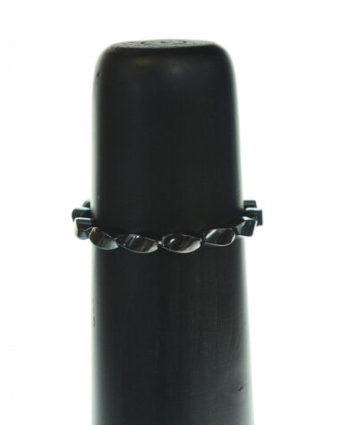 Hematitt armbånd vridd  6x12mm