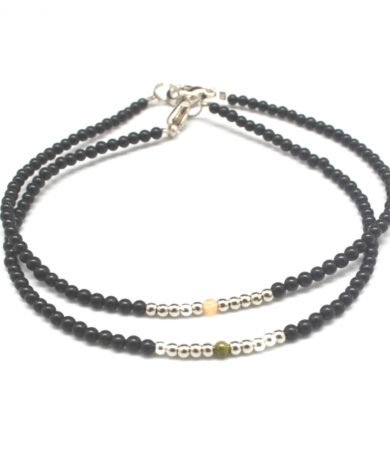 Petit armbånd sort metall og unakitt  2mm.