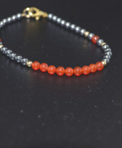 Matt hematitt og rød agat 4mm  4mm