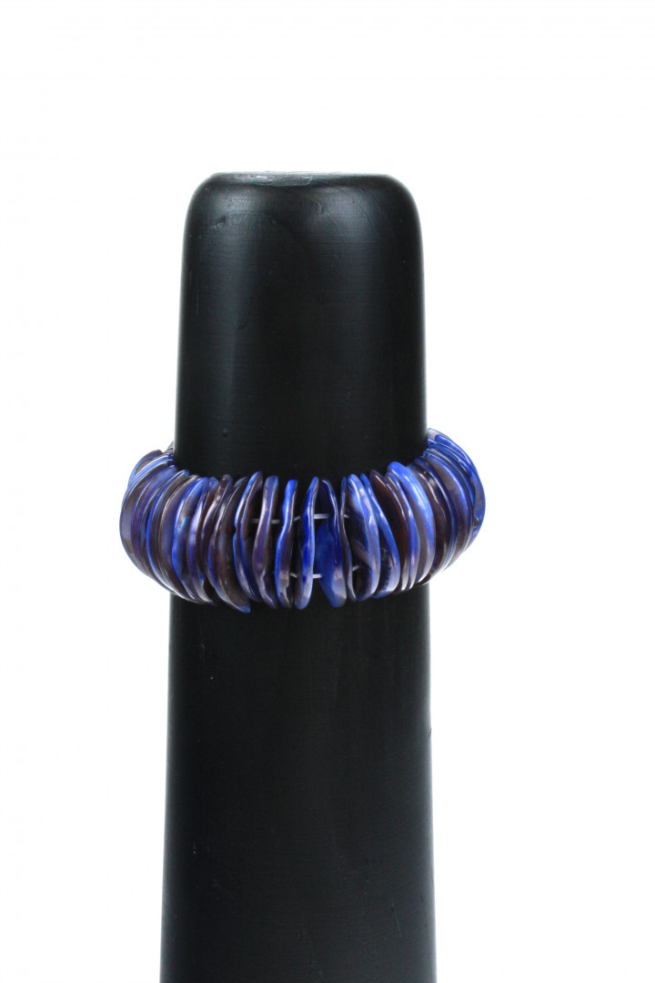 Skjellarmbånd i lilla