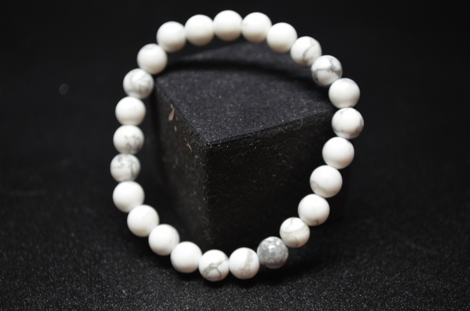 Barnearmbånd med hvitekuler - Bilde 4