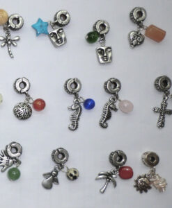 Charm m/1 stein og metall