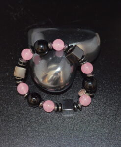 Kube og rosa kuler arm
