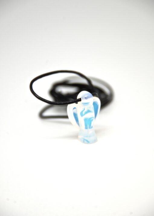 Engel glassopal med snor