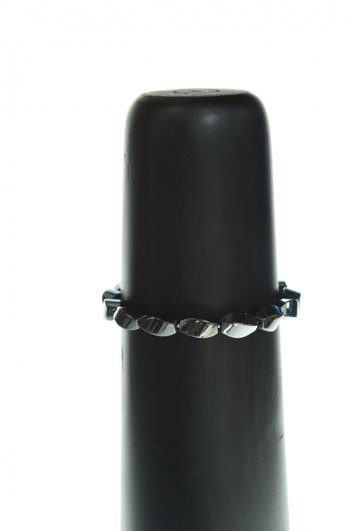 Hematitt armbånd vridd  8x14mm