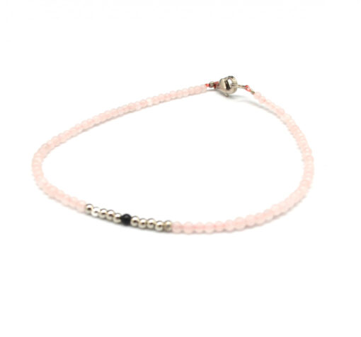 Petit armbånd rosa og sort  2mm.