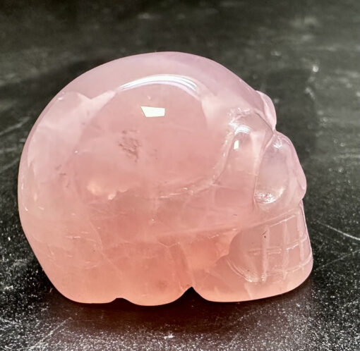Skalle i rosa kvarts