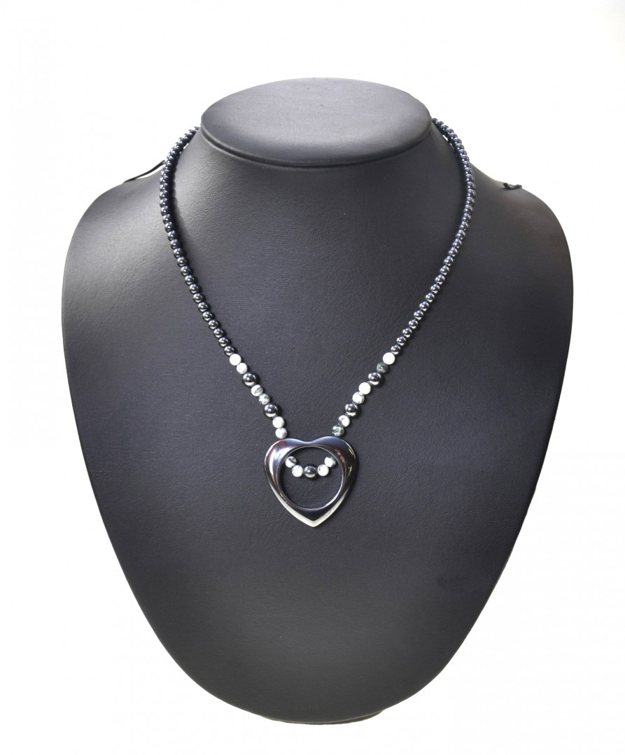 Hematitt hjerte howlitt