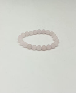 Armbånd i matt rosa kvarts