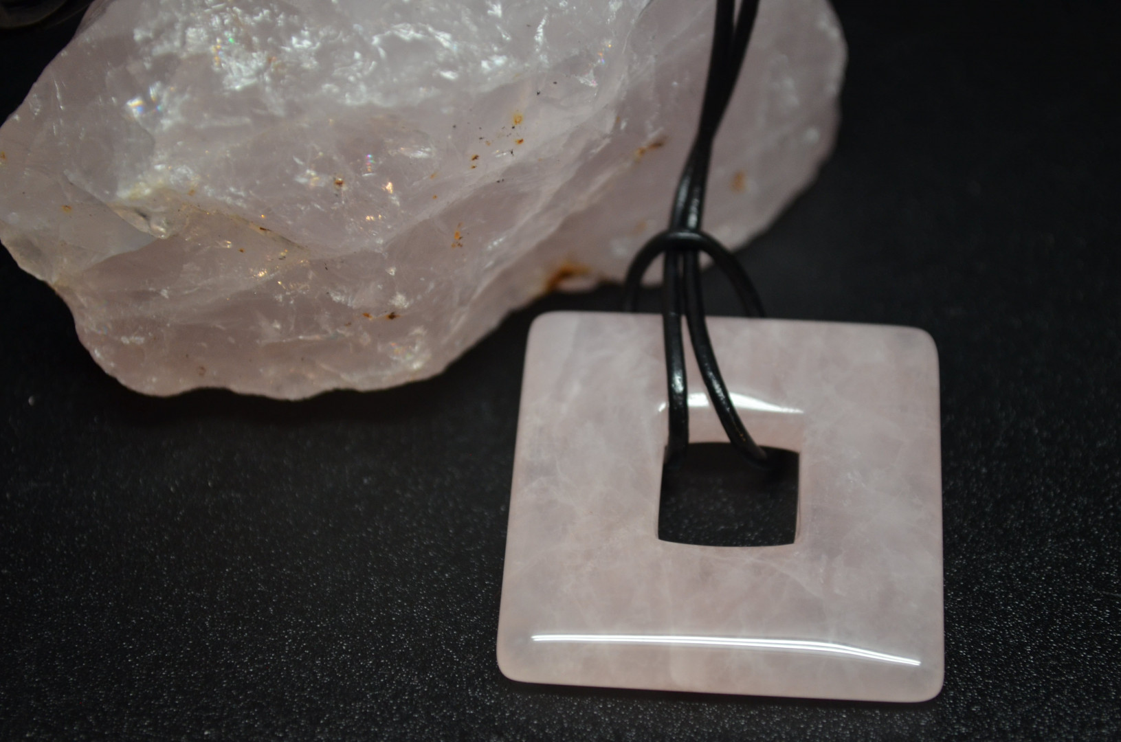 Firkantet donut i rosa kvarts