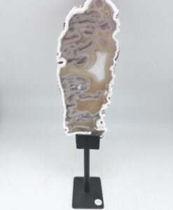 Oval agatskive på høy fot.