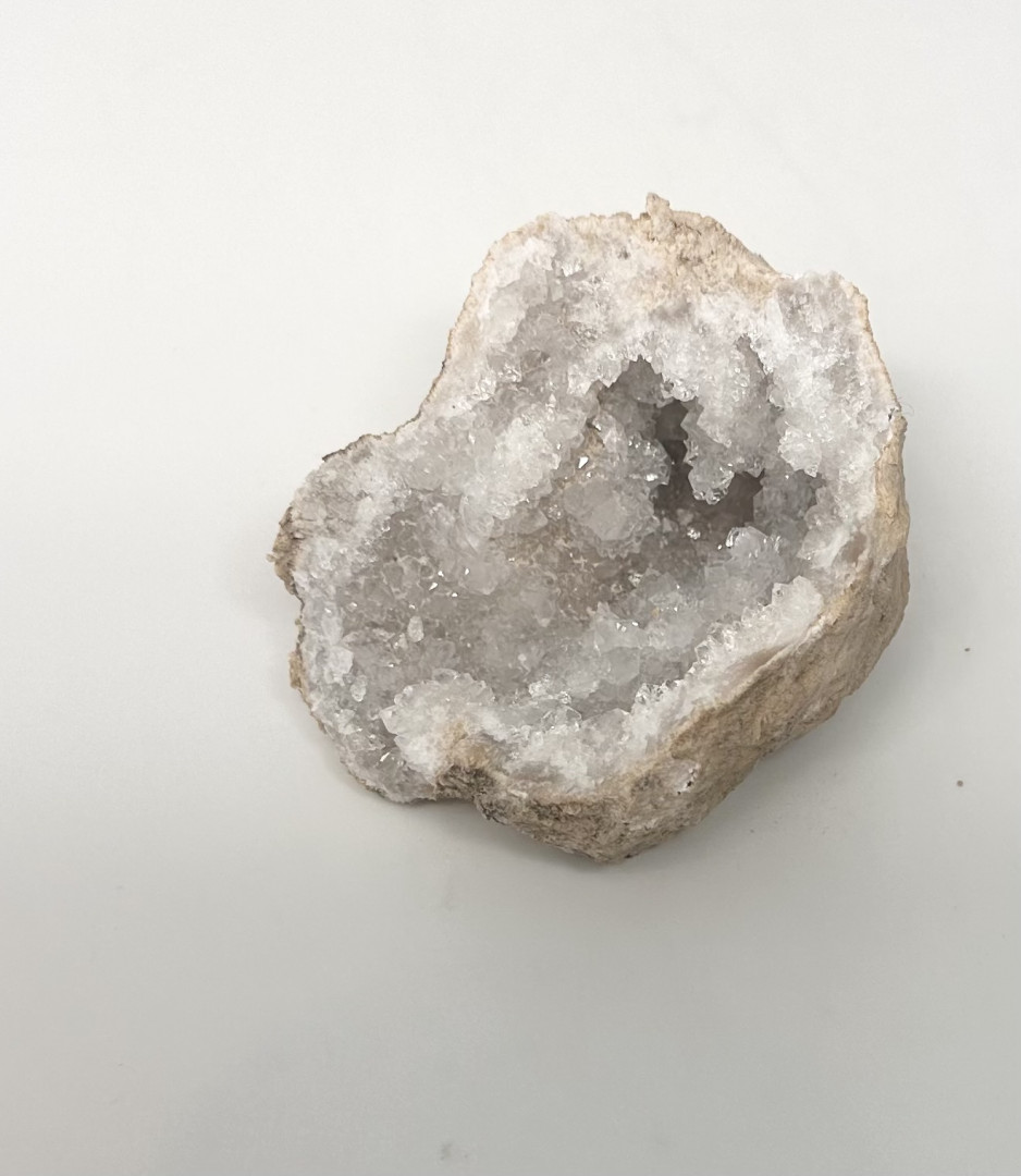 Geode med hvite krystaller - Bilde 3