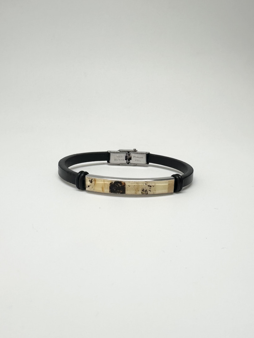 Smalt lærarmbånd med lys gul rav