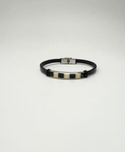 Smalt lærarmbånd sort og gul rav