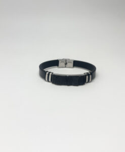 Lærarmbånd med sorte rav